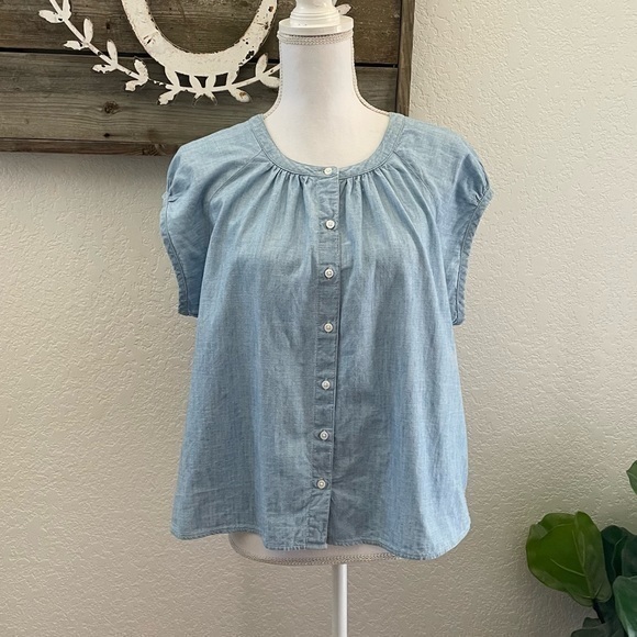 Levi’s chambray denim blue button down top size‎ Large - Picture 1 of 9